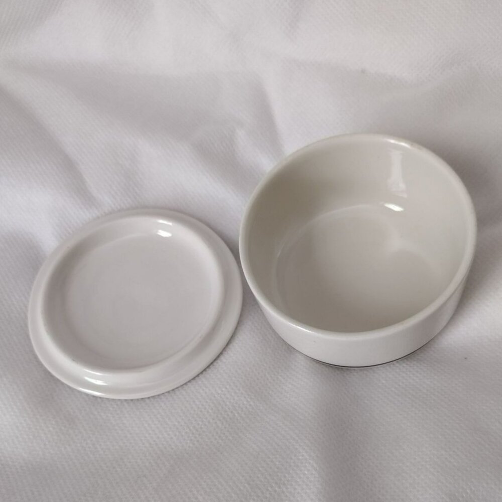 Vintage Villeroy & Boch Trinket Box, Gerard Laplau, Porcelain Round Covered Box - Picture 3 of 5